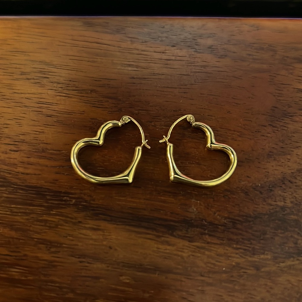 Adorable 10k Gold Heart “Hoop” Earrings